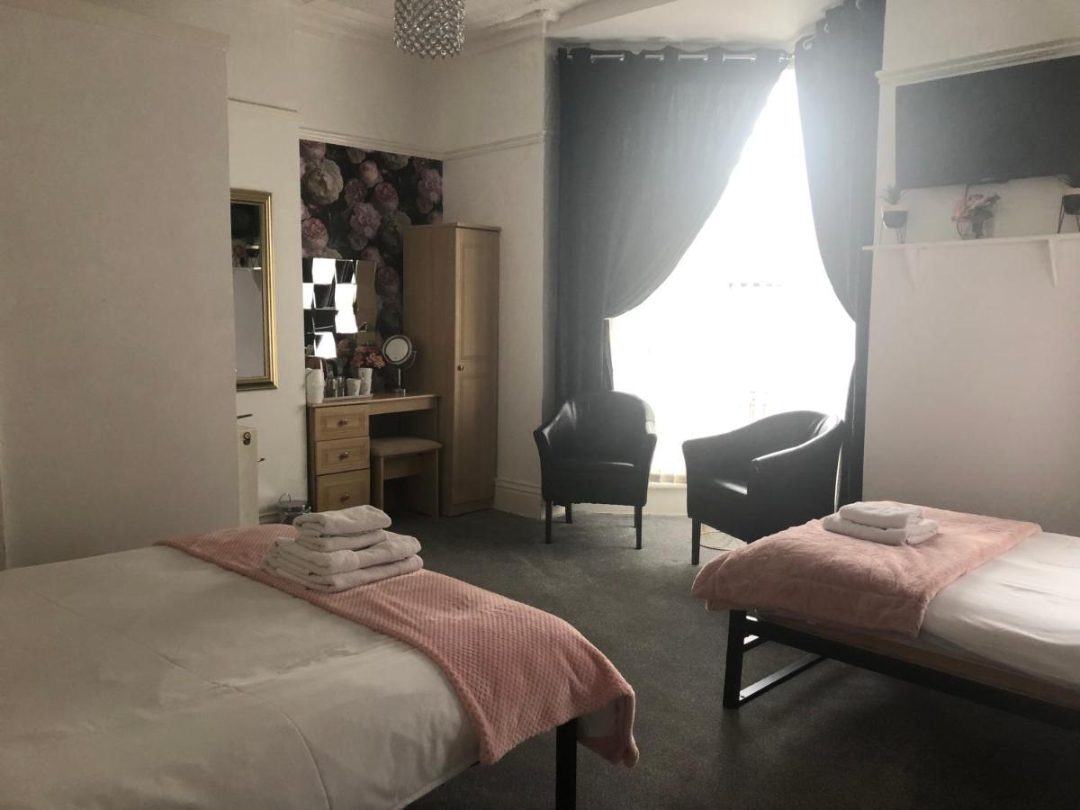 וויטבי Seacrest Guest House Room Only מראה חיצוני תמונה